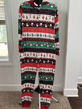 Women's Christmas One Piece PJ. Size L. NEW